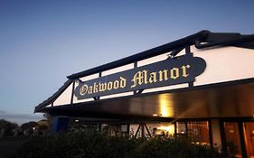 Oakwood Manor Motor Inn Auckland